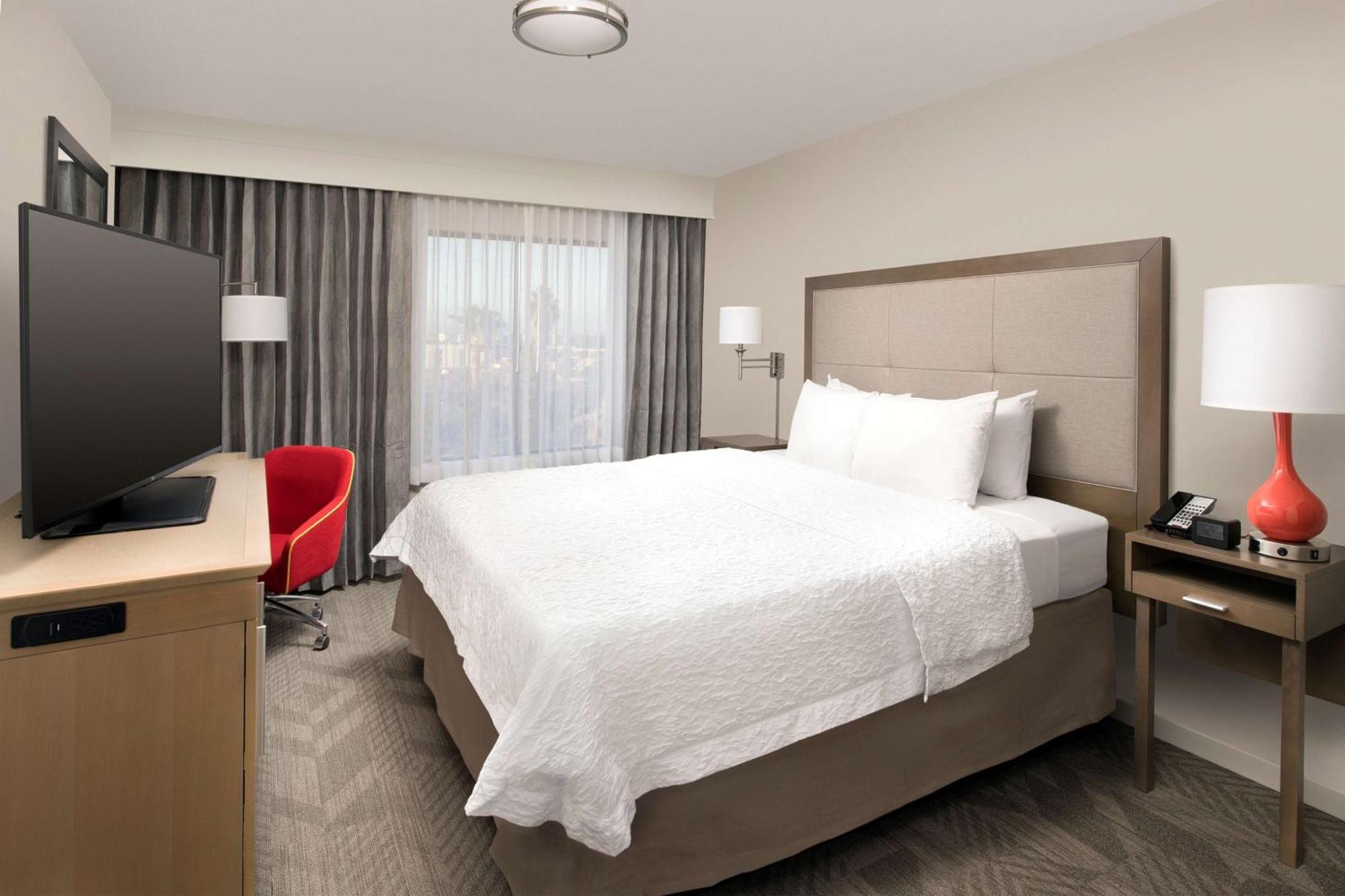 Hampton Inn & Suites Anaheim Garden Grove Exteriör bild